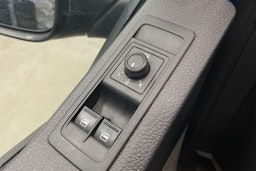 Sininen Volkswagen TRANSPORTER 2019 kuva 21.