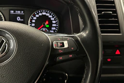 musta Volkswagen Transporter 2019 kuva 10.