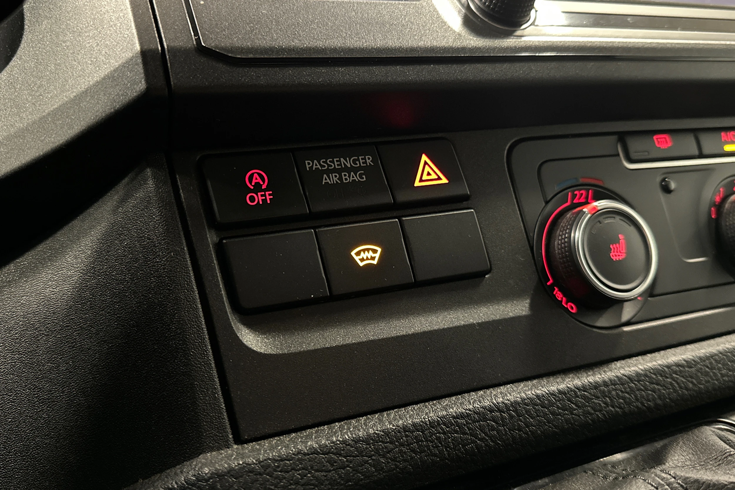 musta Volkswagen Transporter 2019 kuva 15.