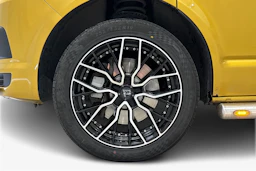 keltainen Volkswagen Transporter 2019 kuva 11.