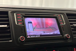 keltainen Volkswagen Transporter 2019 kuva 20.