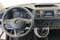 valkoinen Volkswagen Transporter 2019 kuva 7.