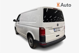 valkoinen Volkswagen Transporter 2019 kuva 2.