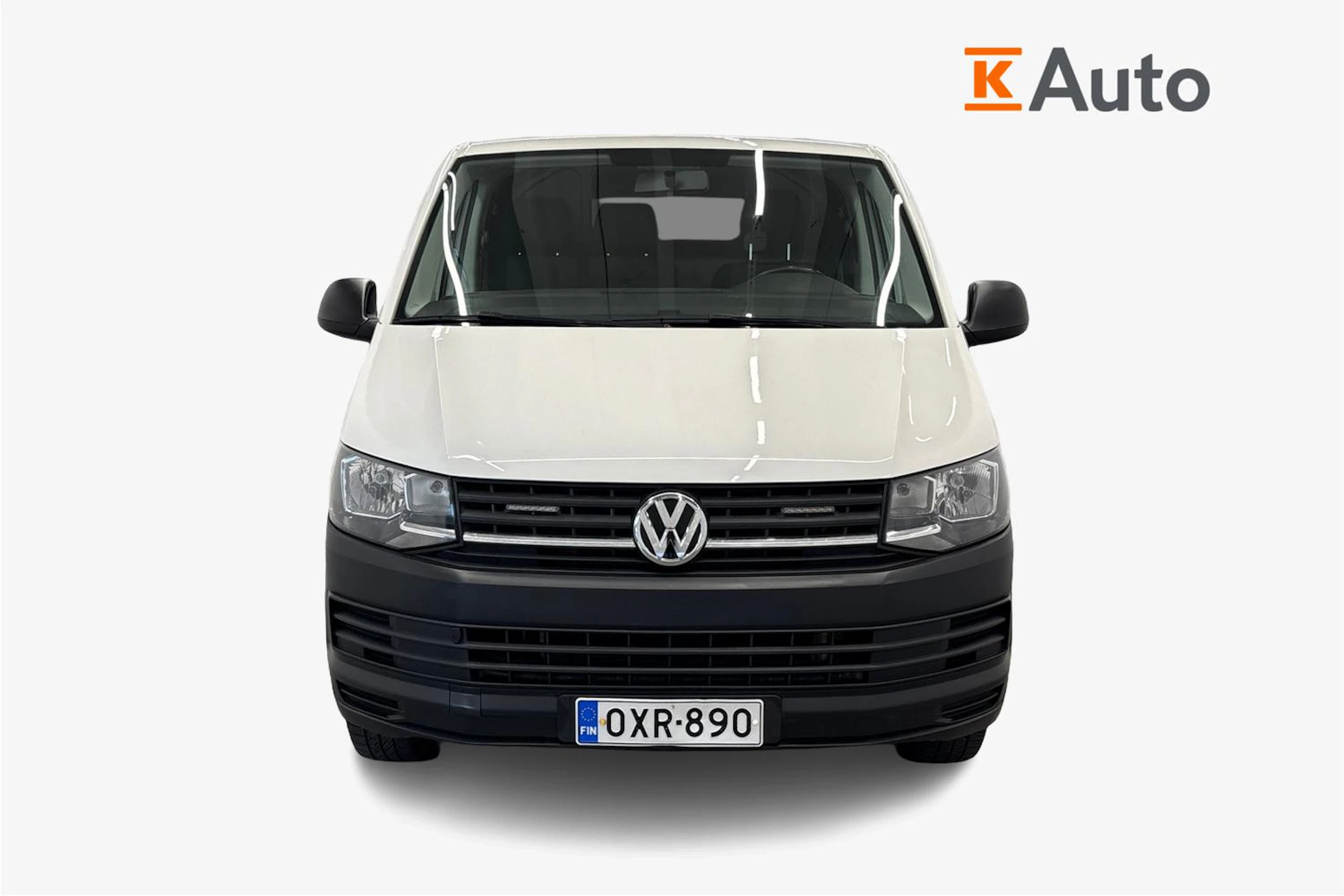valkoinen Volkswagen Transporter 2019 kuva 4.