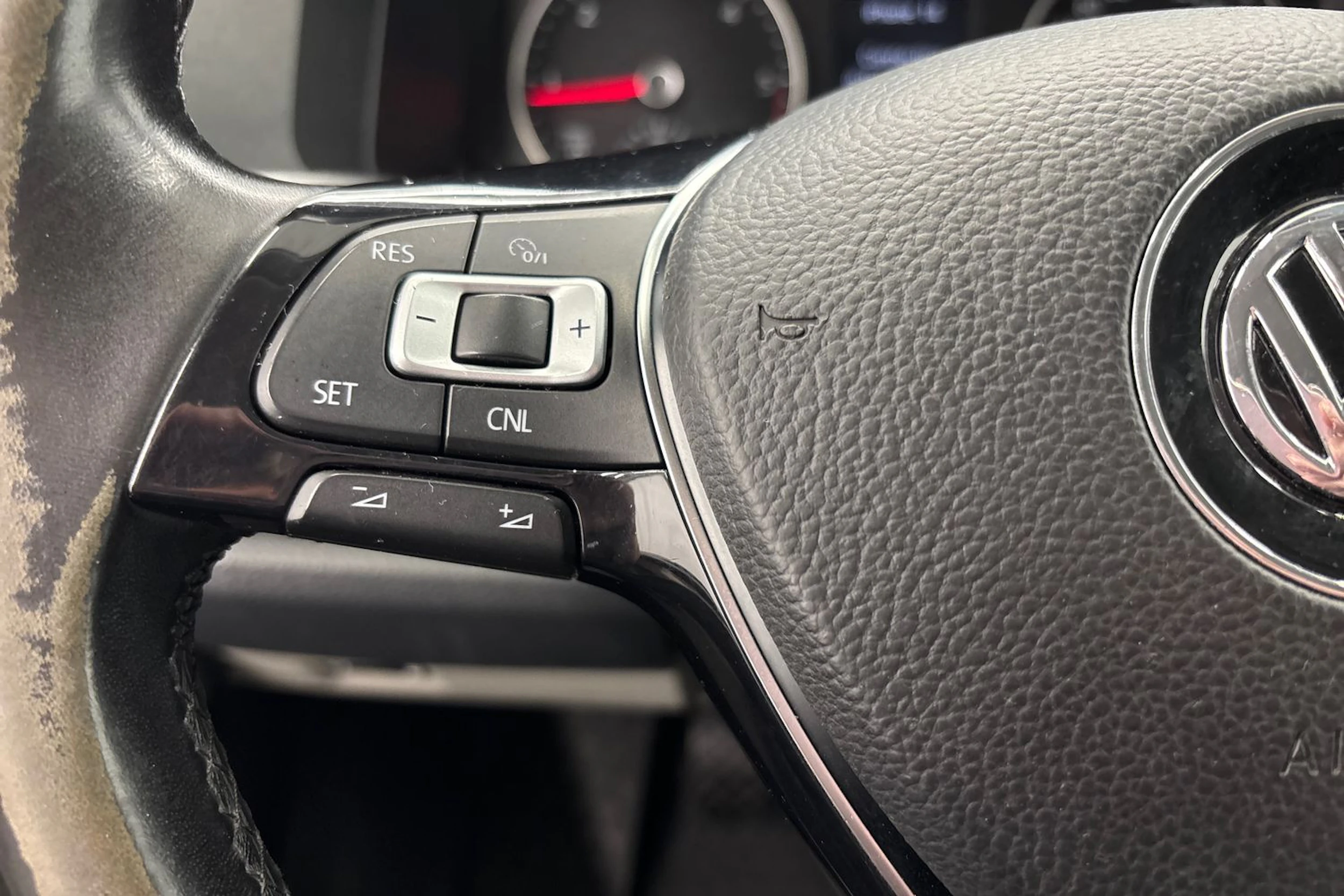 valkoinen Volkswagen Transporter 2019 kuva 11.