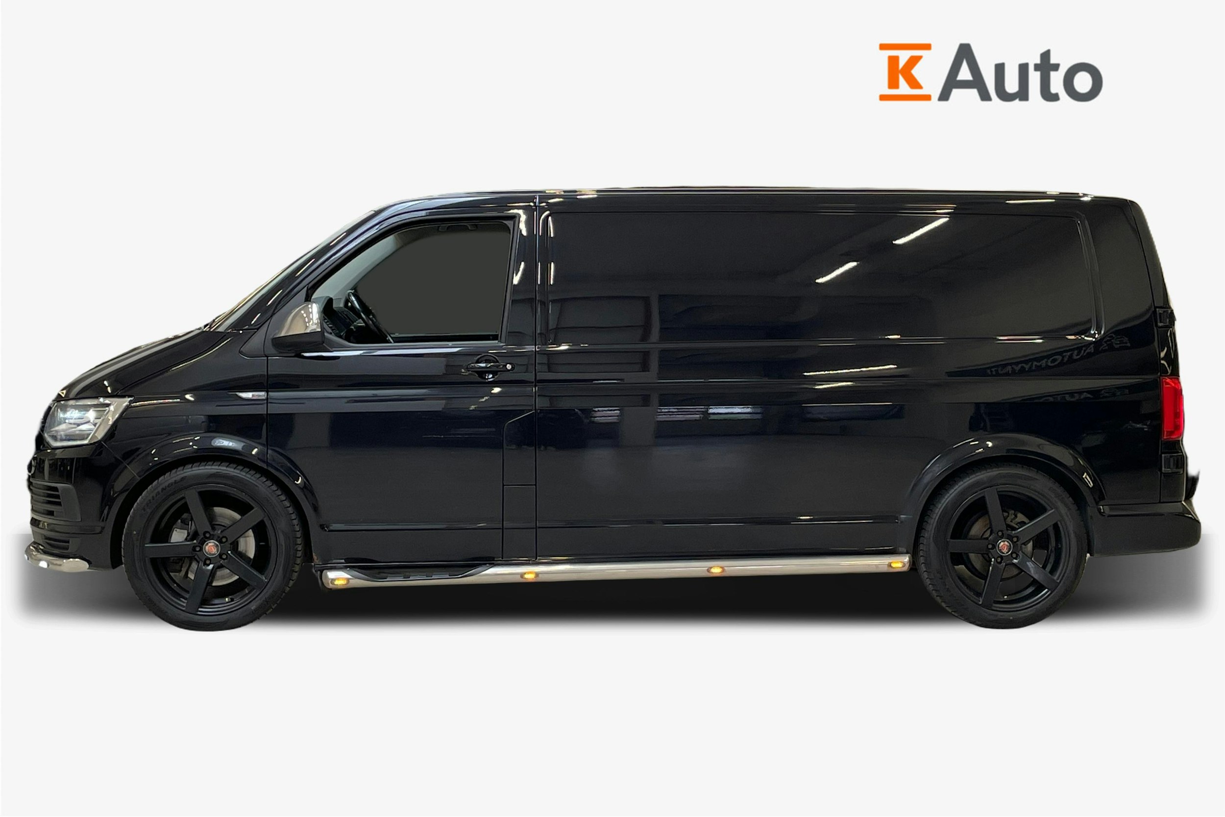 musta Volkswagen Transporter 2019 kuva 6.
