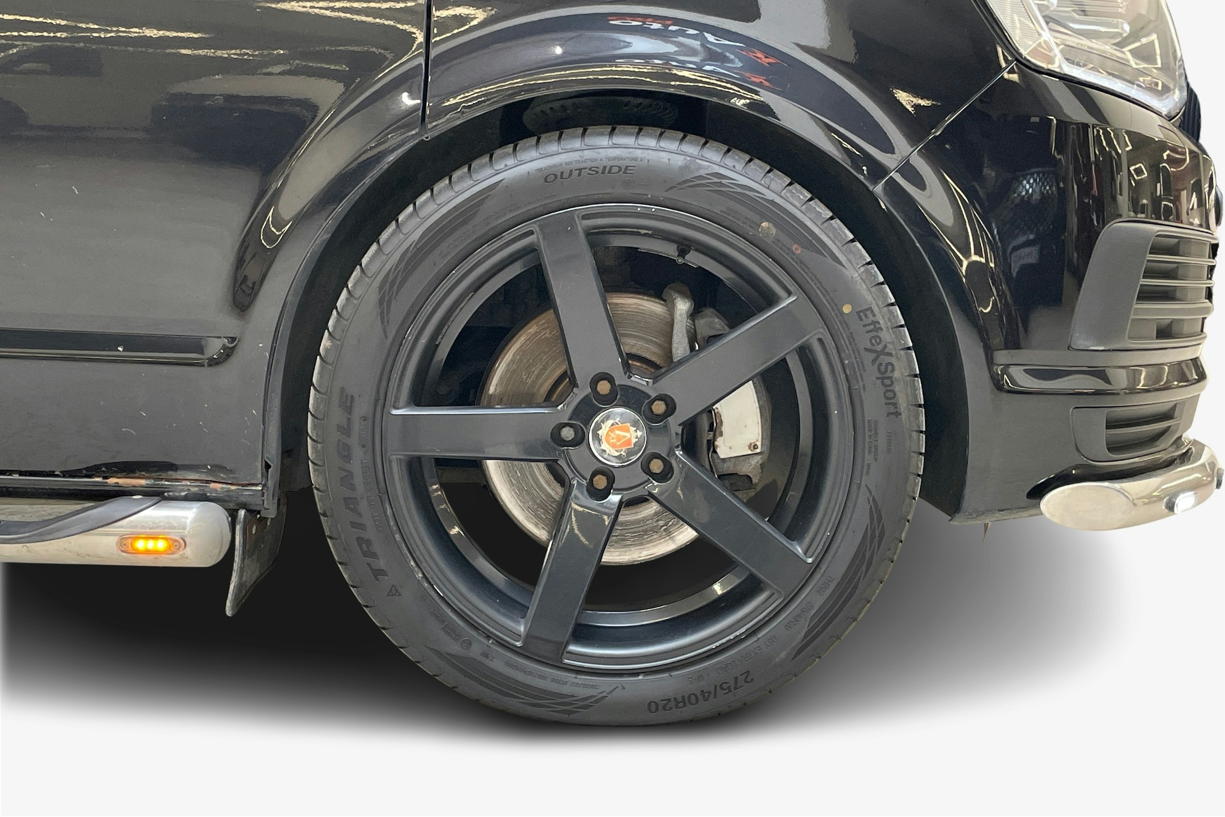musta Volkswagen Transporter 2019 kuva 11.