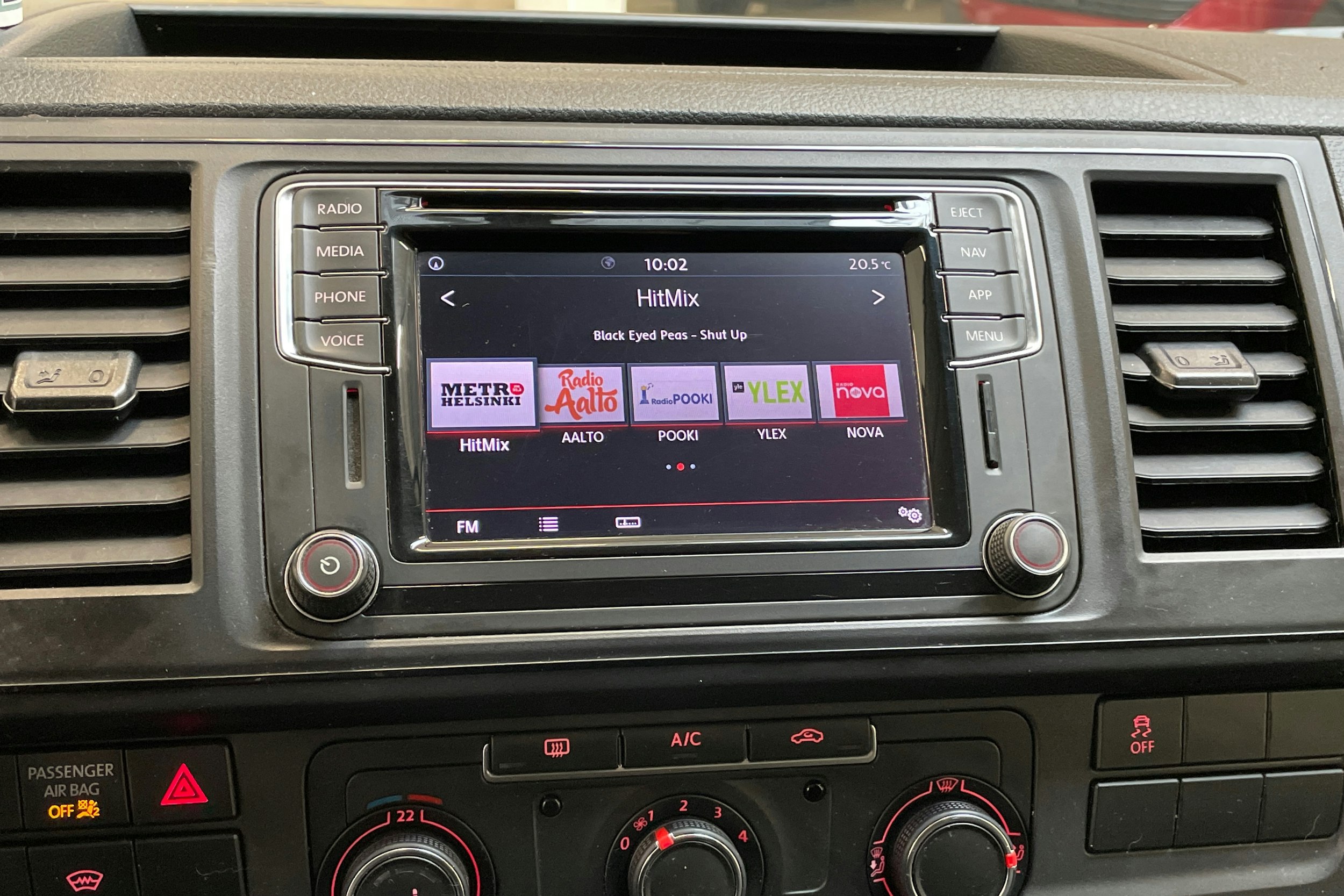 musta Volkswagen Transporter 2019 kuva 19.