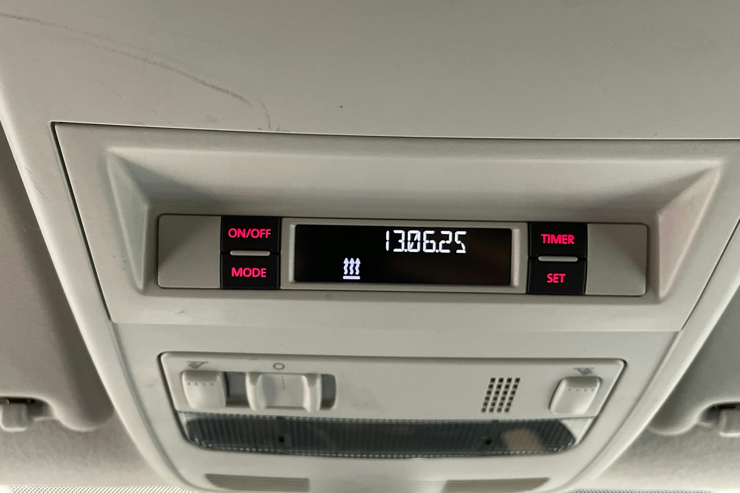 musta Volkswagen Transporter 2019 kuva 21.