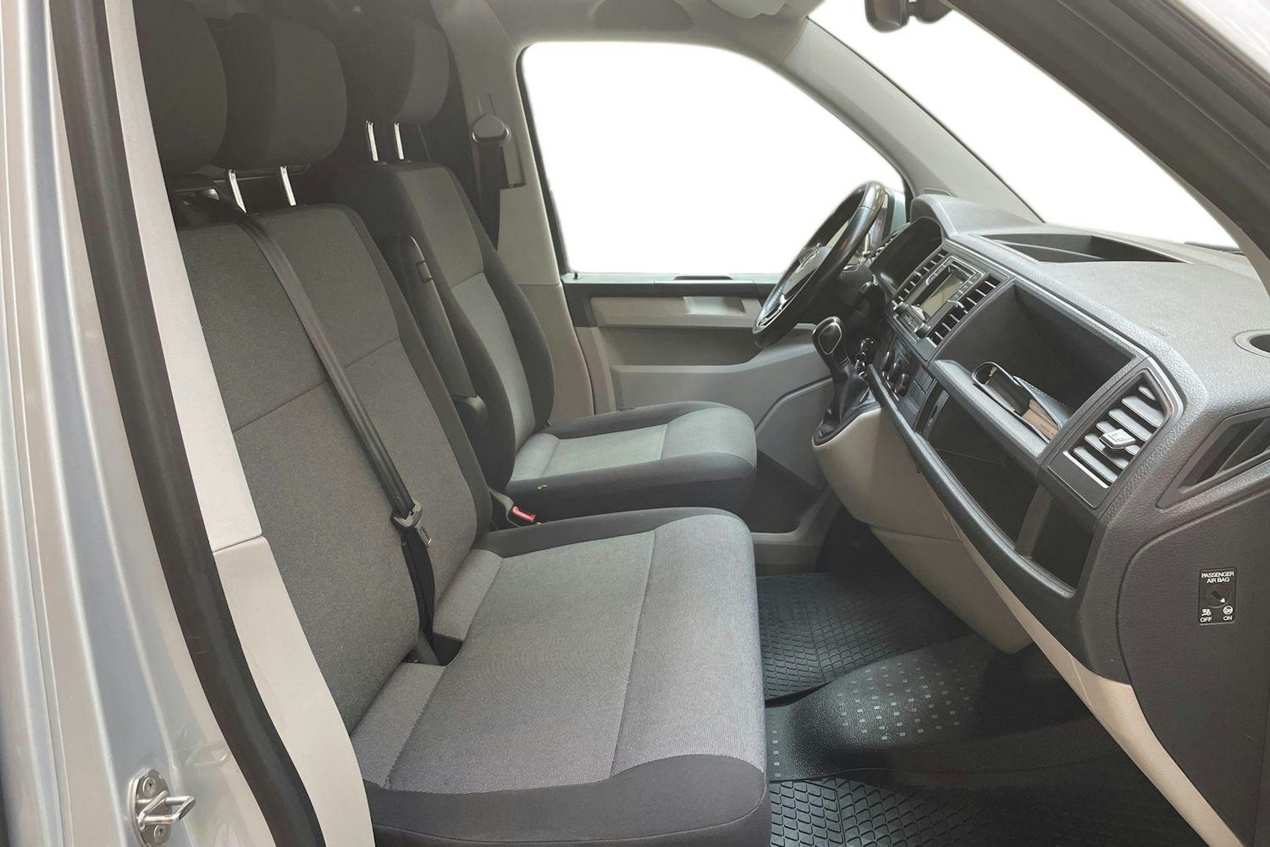 hopea Volkswagen Transporter 2019 kuva 10.