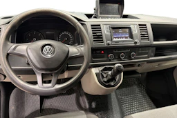 Valkoinen Volkswagen TRANSPORTER 2019 kuva 9.