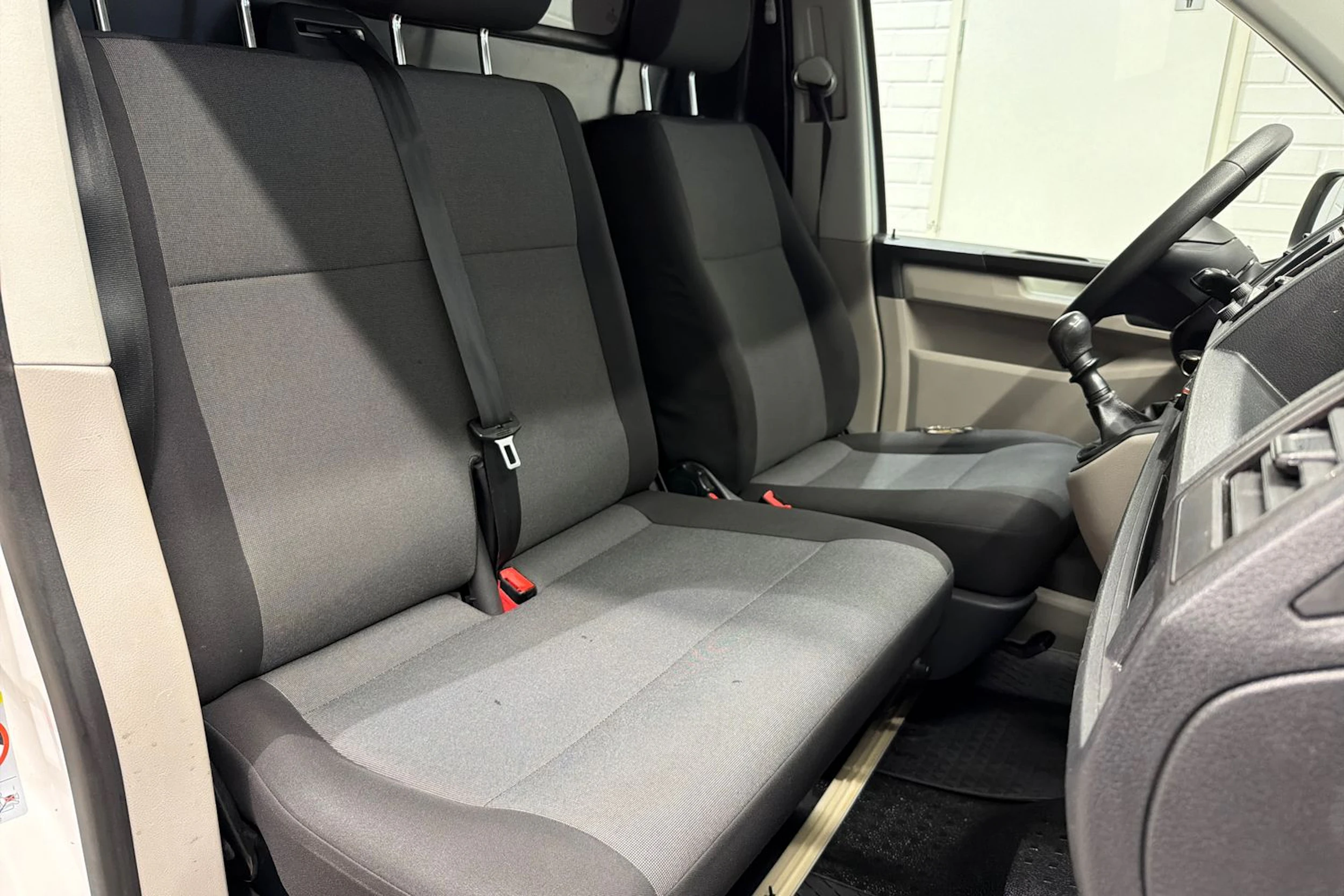 Valkoinen Volkswagen TRANSPORTER 2019 kuva 16.