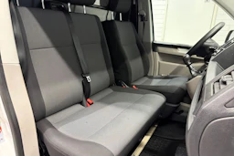 Valkoinen Volkswagen TRANSPORTER 2019 kuva 16.