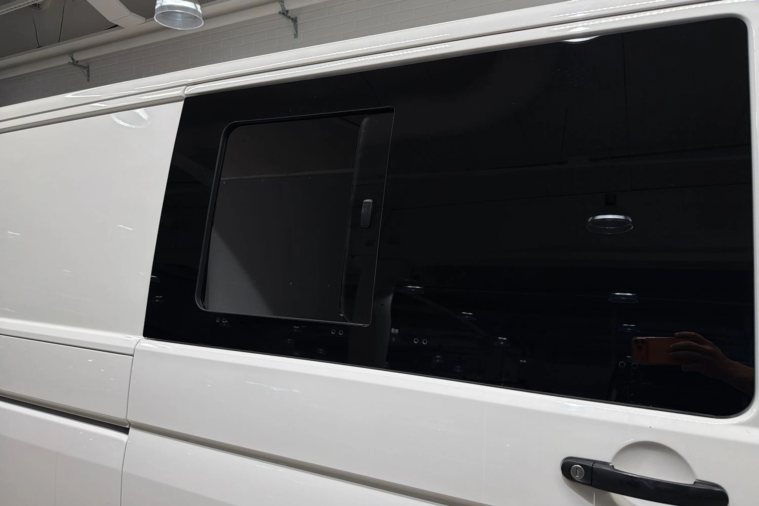 Valkoinen Volkswagen TRANSPORTER 2019 kuva 18.