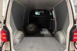 Valkoinen Volkswagen TRANSPORTER 2019 kuva 19.