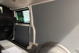 Valkoinen Volkswagen TRANSPORTER 2019 kuva 20.