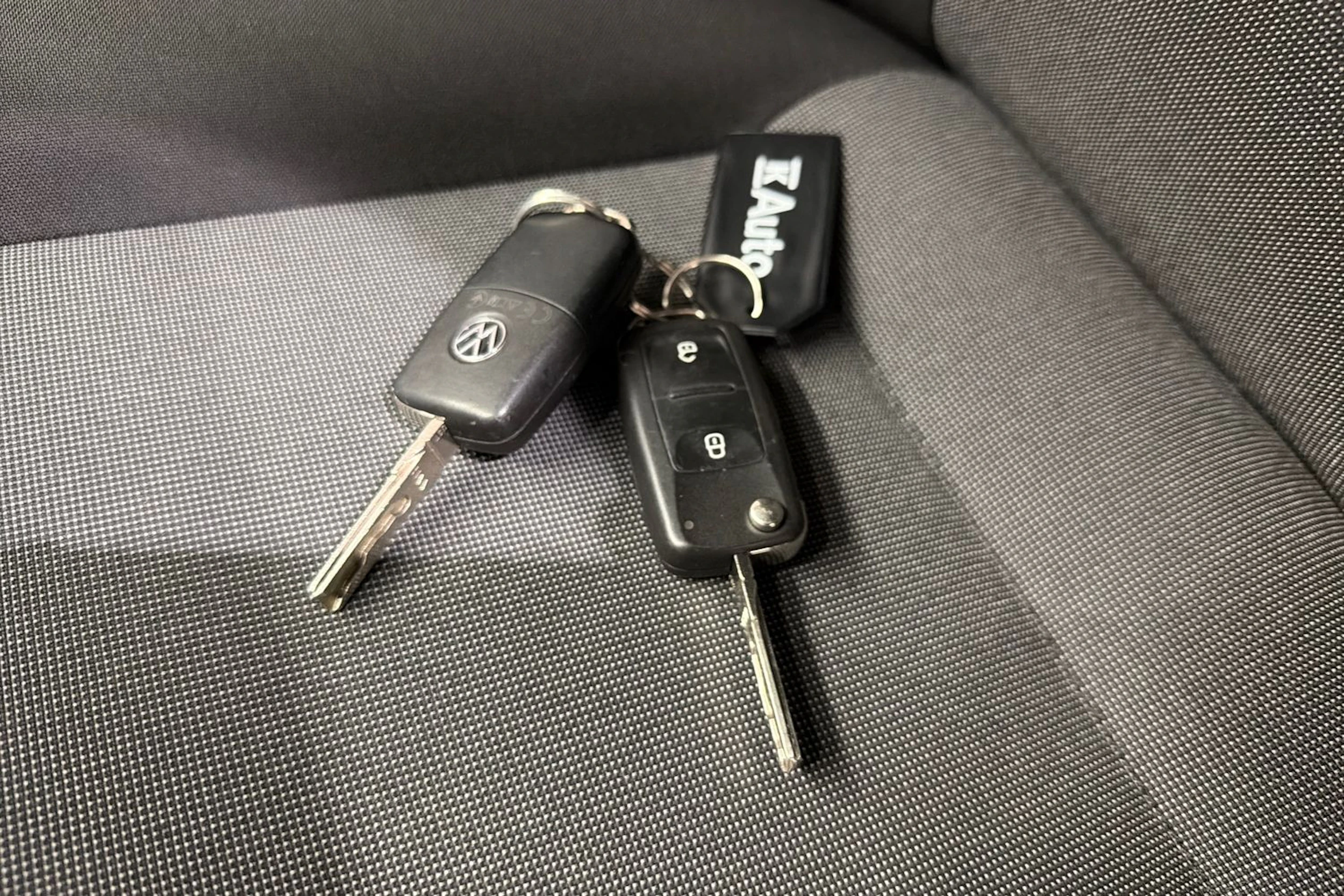 Valkoinen Volkswagen TRANSPORTER 2019 kuva 25.