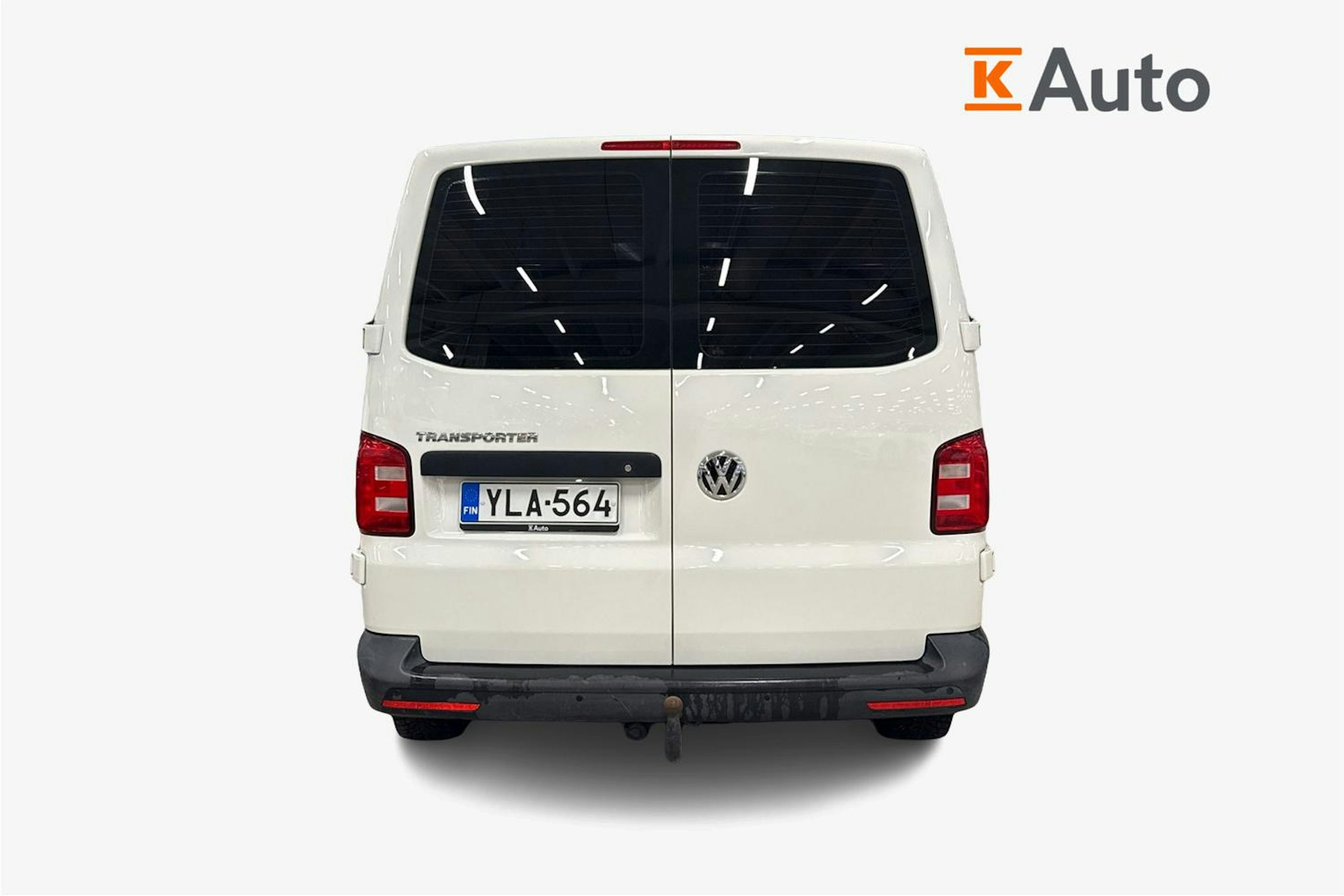 valkoinen Volkswagen Transporter 2019 kuva 4.