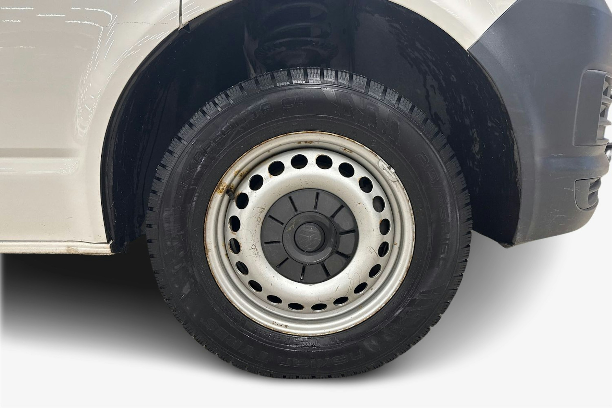 valkoinen Volkswagen Transporter 2019 kuva 12.