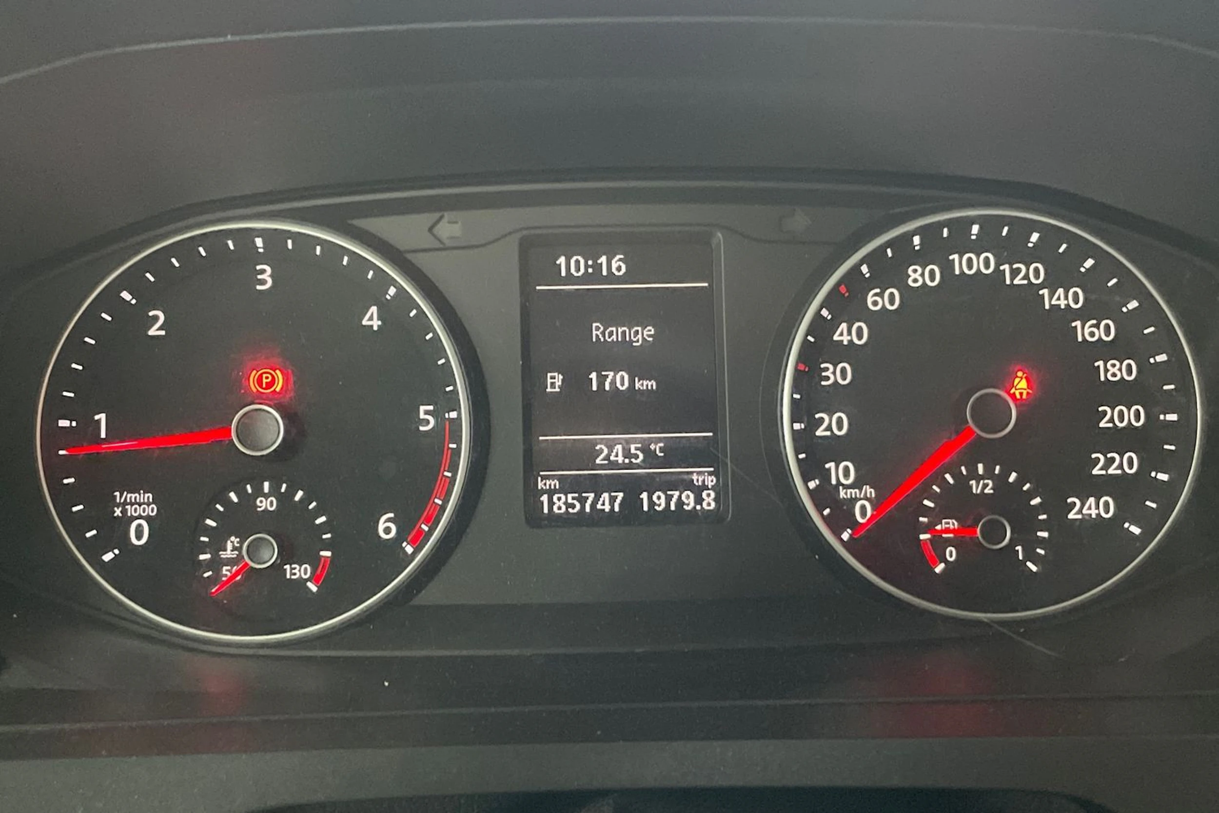 Ruskea (beige) Volkswagen TRANSPORTER 2019 kuva 11.