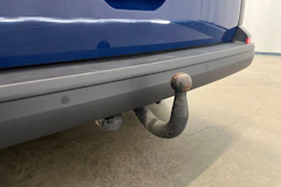 sininen Volkswagen Transporter 2019 kuva 13.