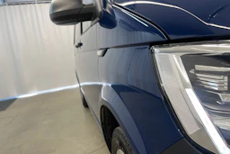 sininen Volkswagen Transporter 2019 kuva 21.