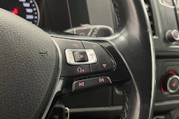 sininen Volkswagen Transporter 2019 kuva 25.