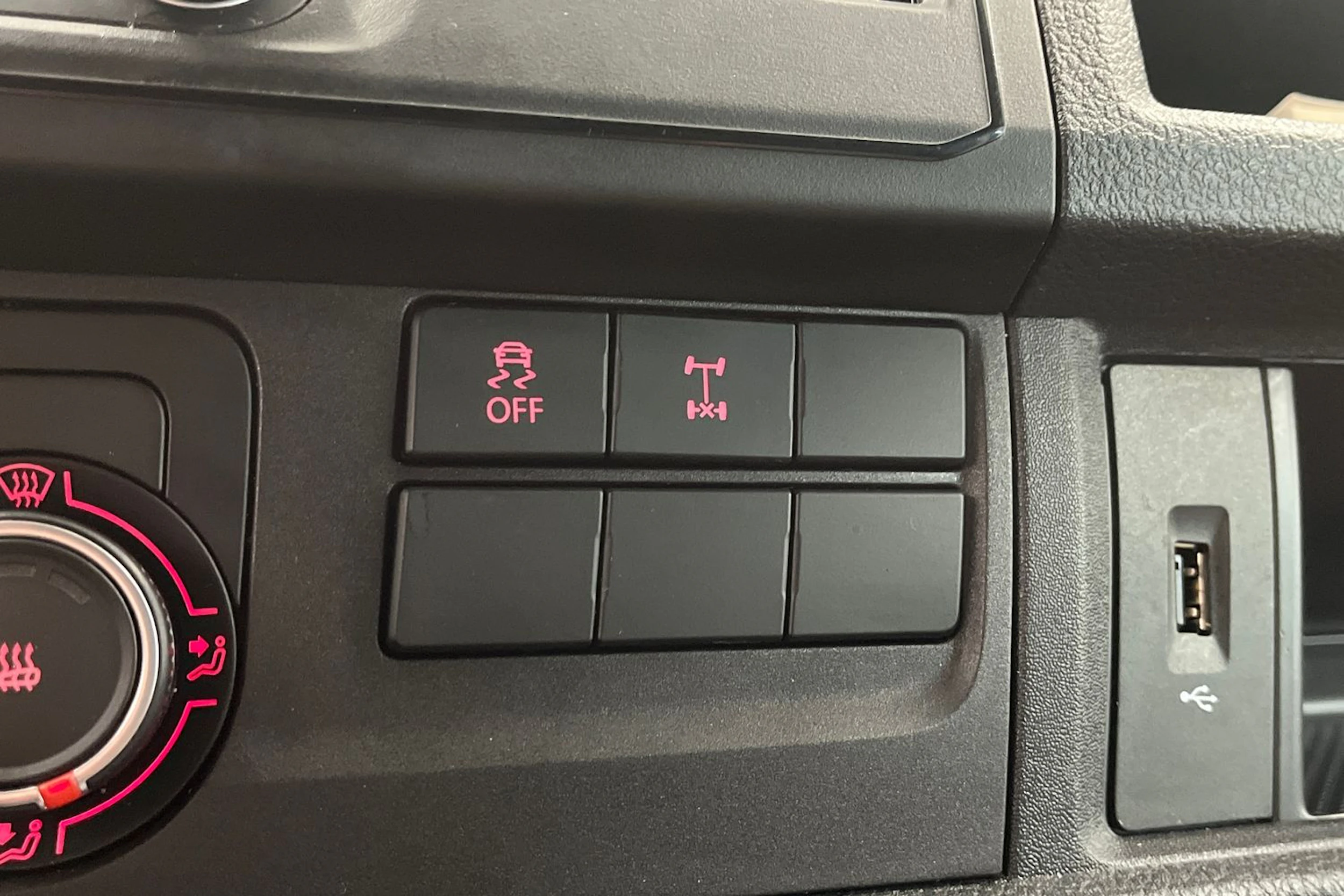 sininen Volkswagen Transporter 2019 kuva 28.