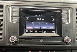 sininen Volkswagen Transporter 2019 kuva 29.