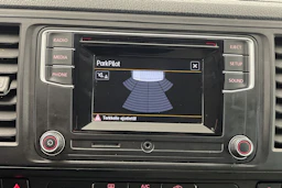 sininen Volkswagen Transporter 2019 kuva 32.