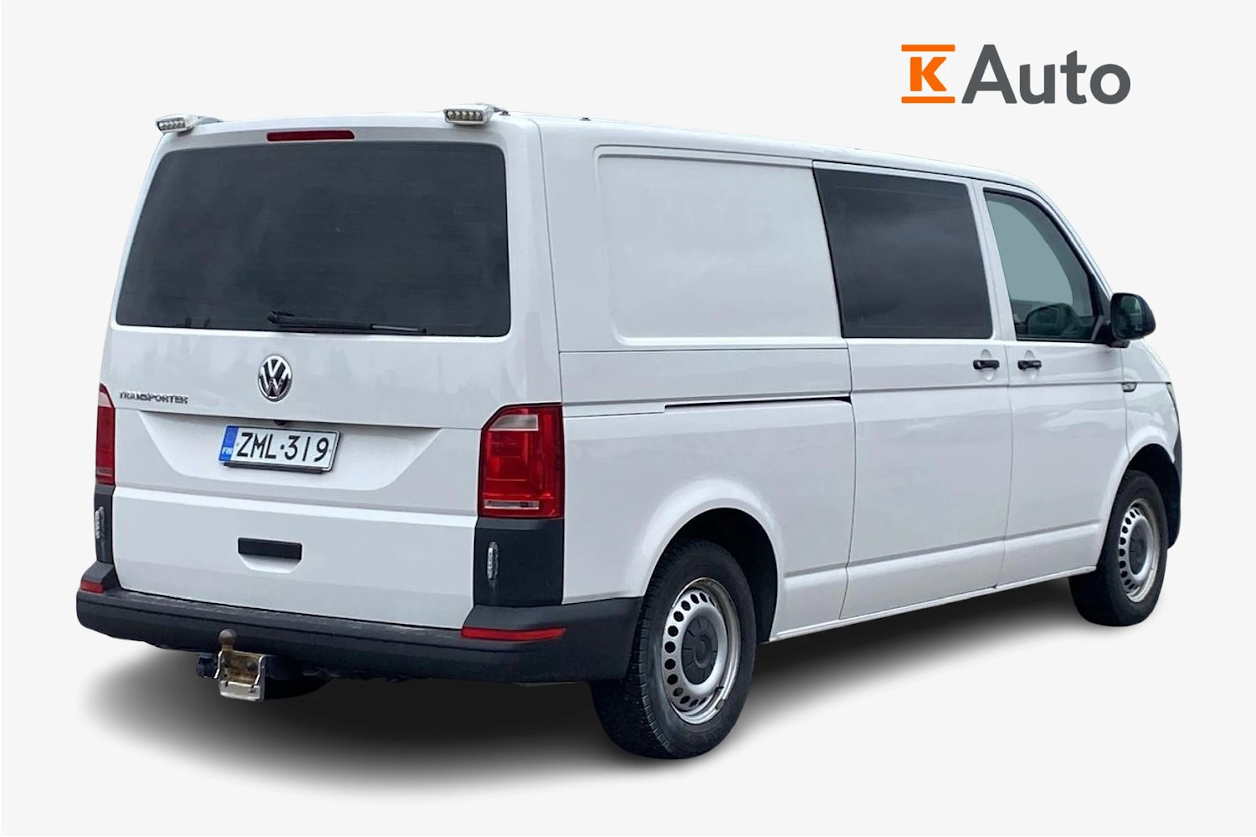 valkoinen Volkswagen Transporter 2019 kuva 2.