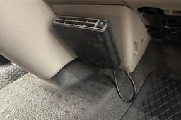 valkoinen Volkswagen Transporter 2019 kuva 23.