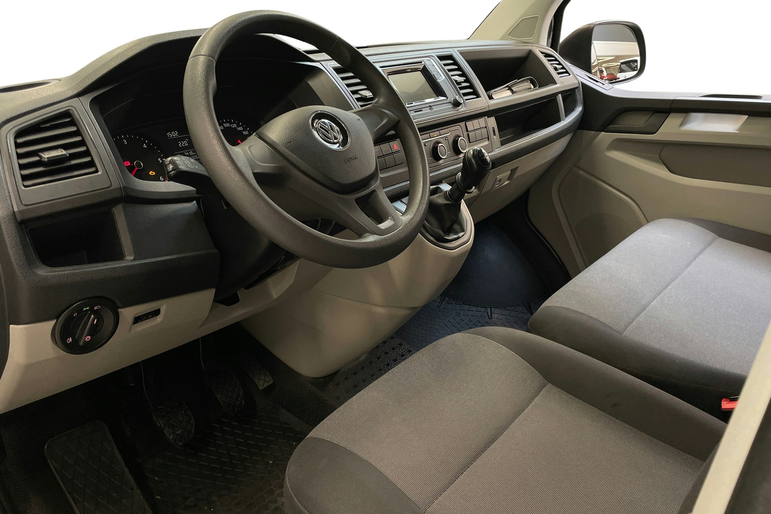 musta Volkswagen Transporter 2019 kuva 7.