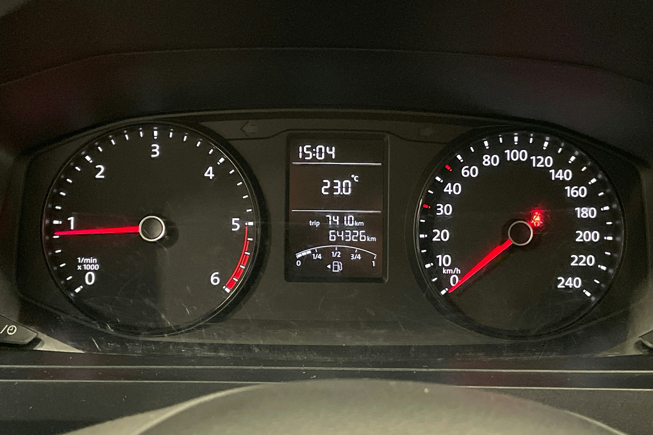 musta Volkswagen Transporter 2019 kuva 16.