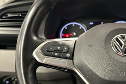 valkoinen Volkswagen Transporter 2020 kuva 14.