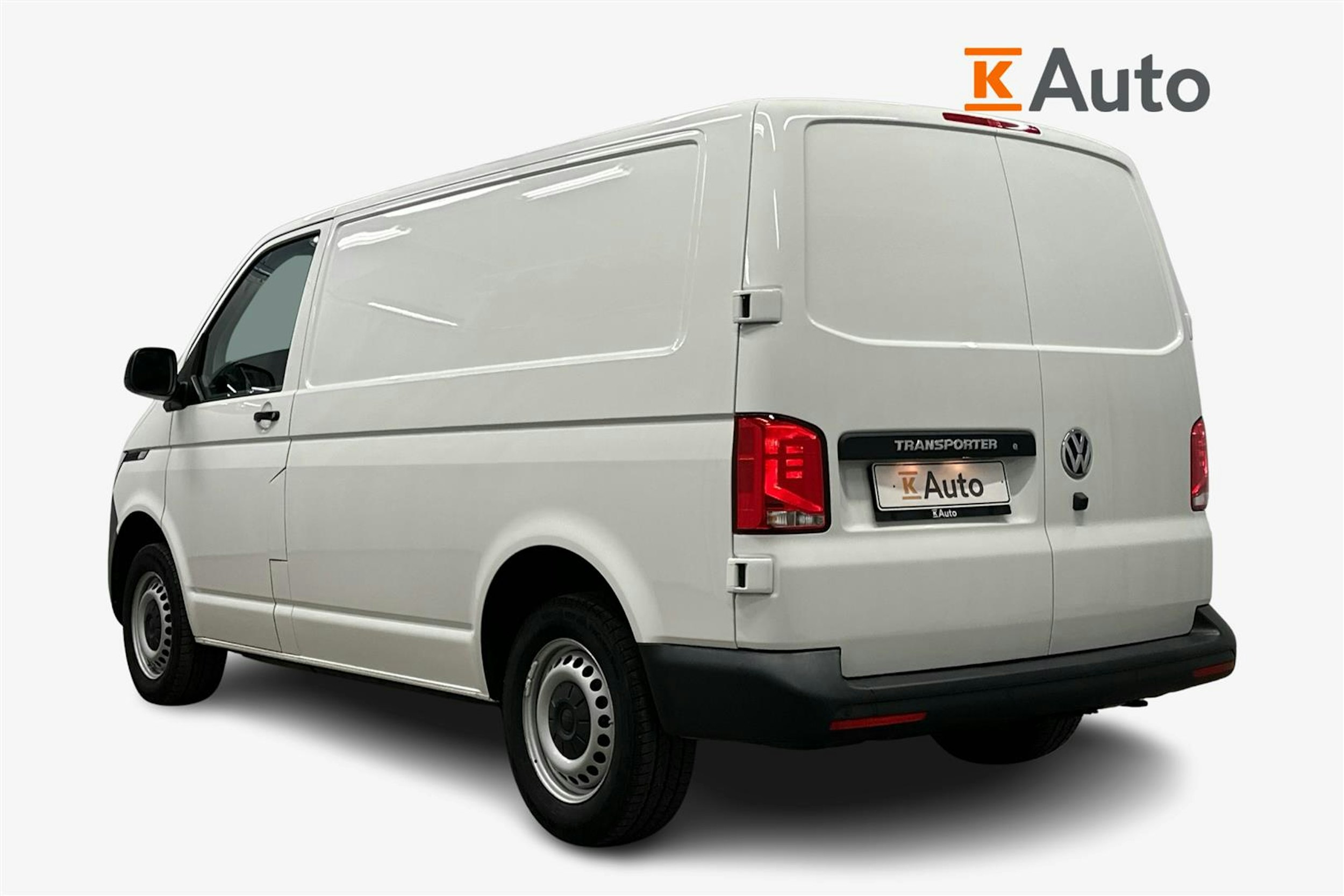 valkoinen Volkswagen Transporter 2020 kuva 2.