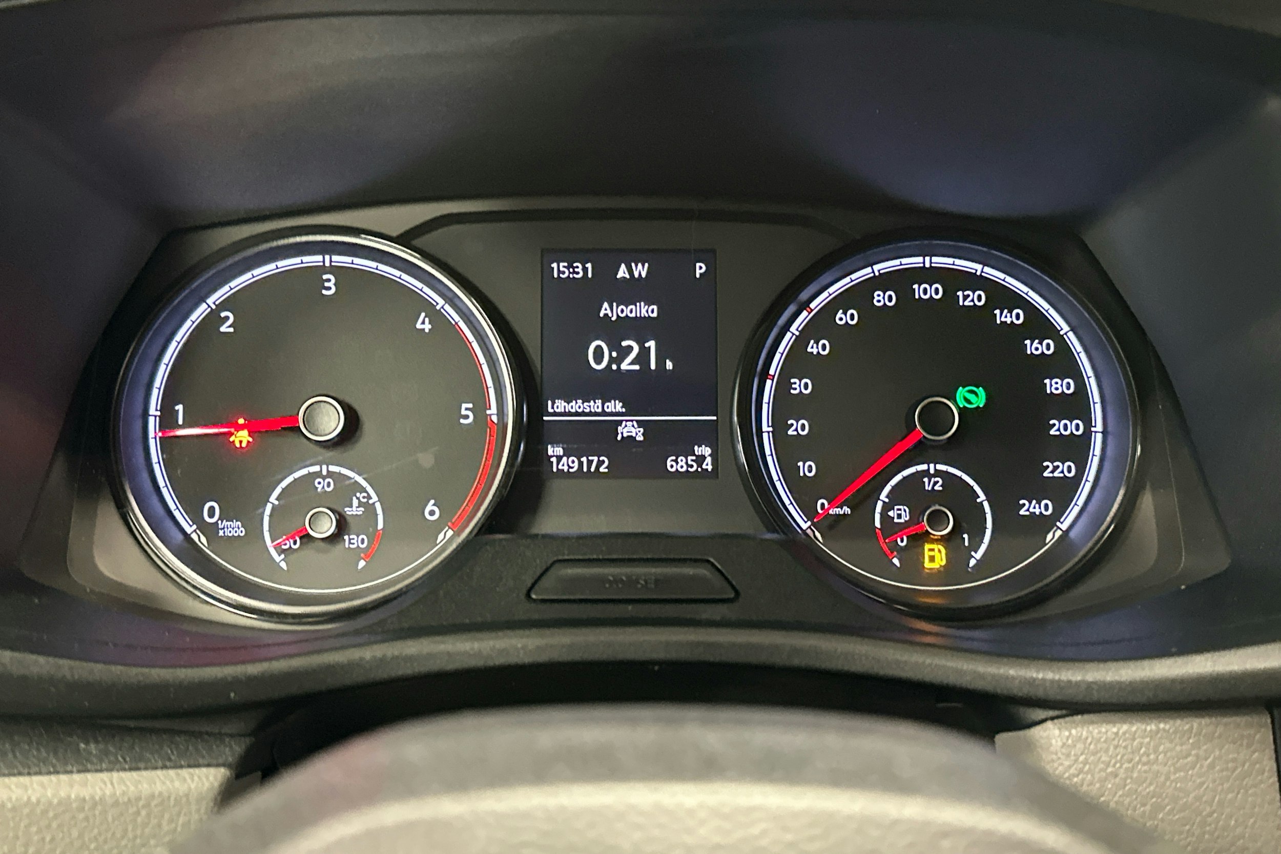 valkoinen Volkswagen Transporter 2020 kuva 13.