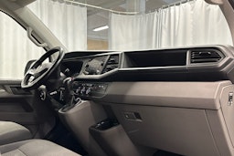 valkoinen Volkswagen Transporter 2020 kuva 8.