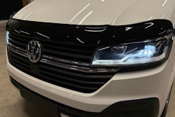 valkoinen Volkswagen Transporter 2020 kuva 29.