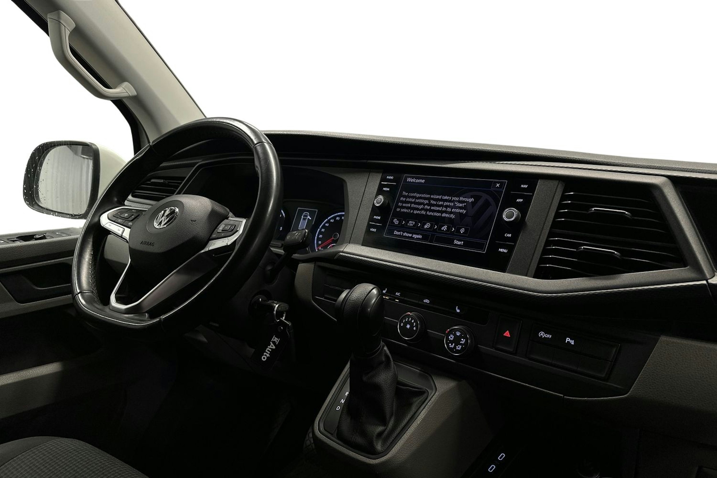 valkoinen Volkswagen Transporter 2020 kuva 7.