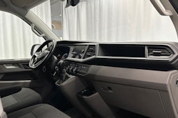 valkoinen Volkswagen Transporter 2020 kuva 10.
