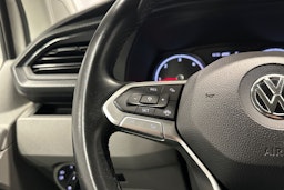 valkoinen Volkswagen Transporter 2020 kuva 12.