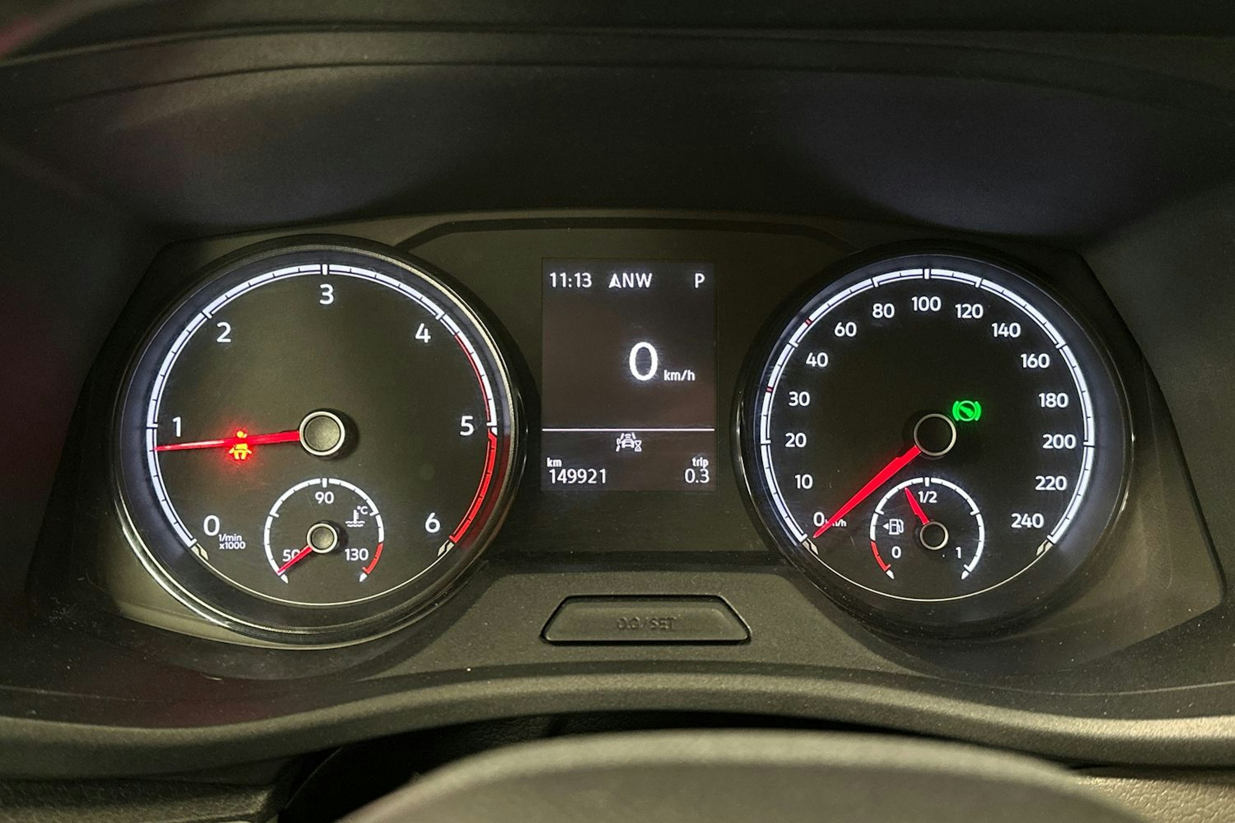 valkoinen Volkswagen Transporter 2020 kuva 14.