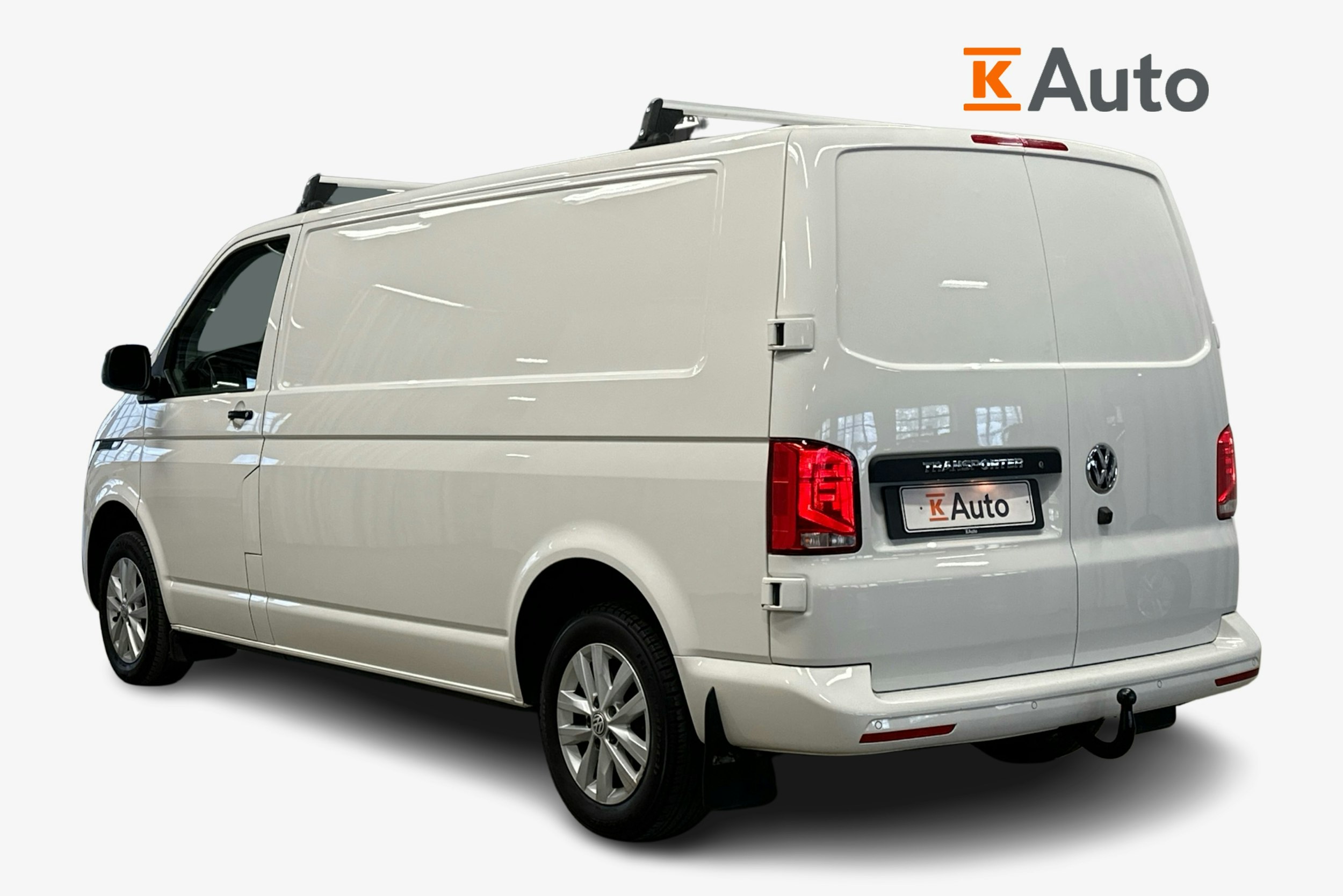 valkoinen Volkswagen Transporter 2020 kuva 2.