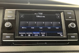 musta Volkswagen Transporter 2020 kuva 26.