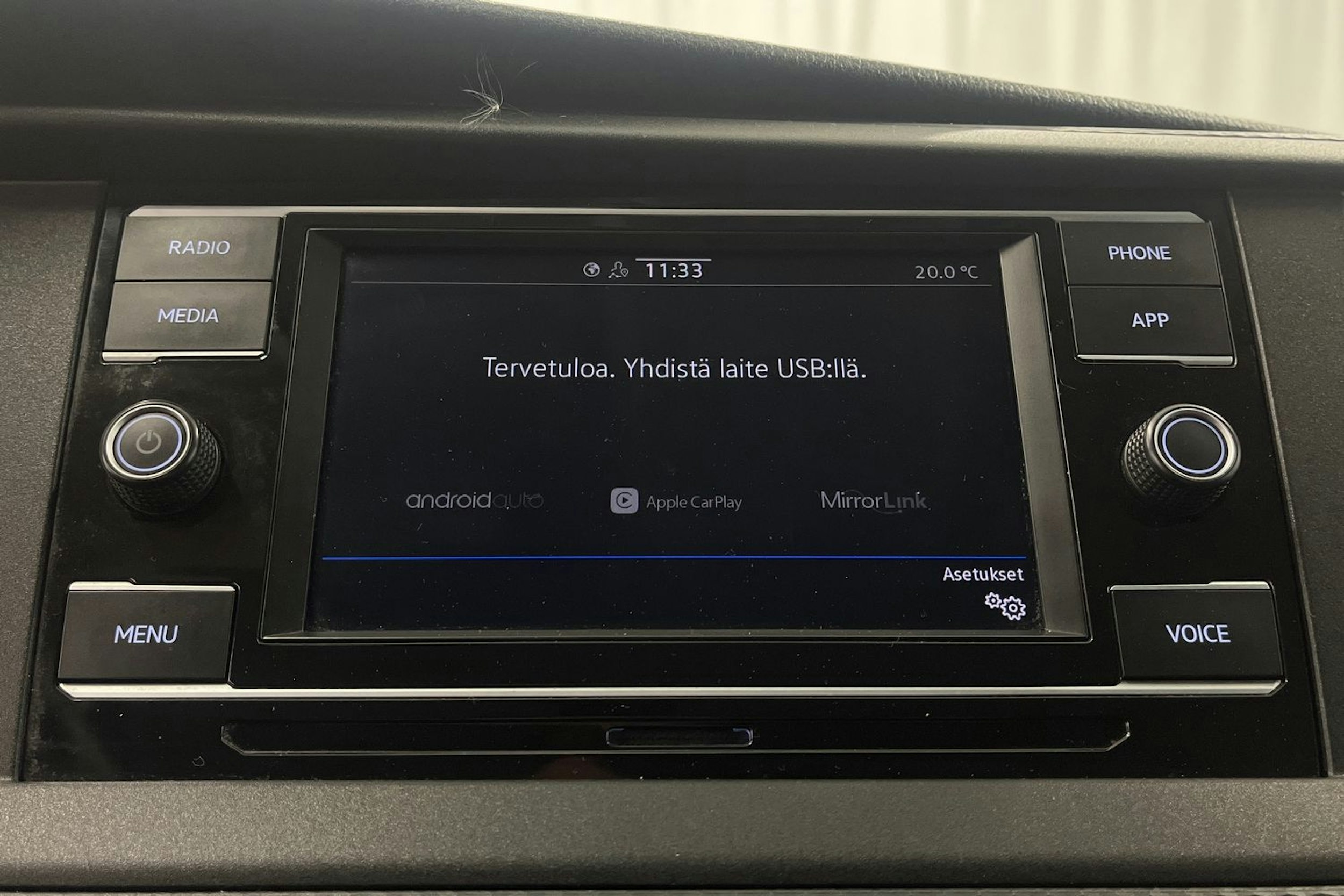 musta Volkswagen Transporter 2020 kuva 28.