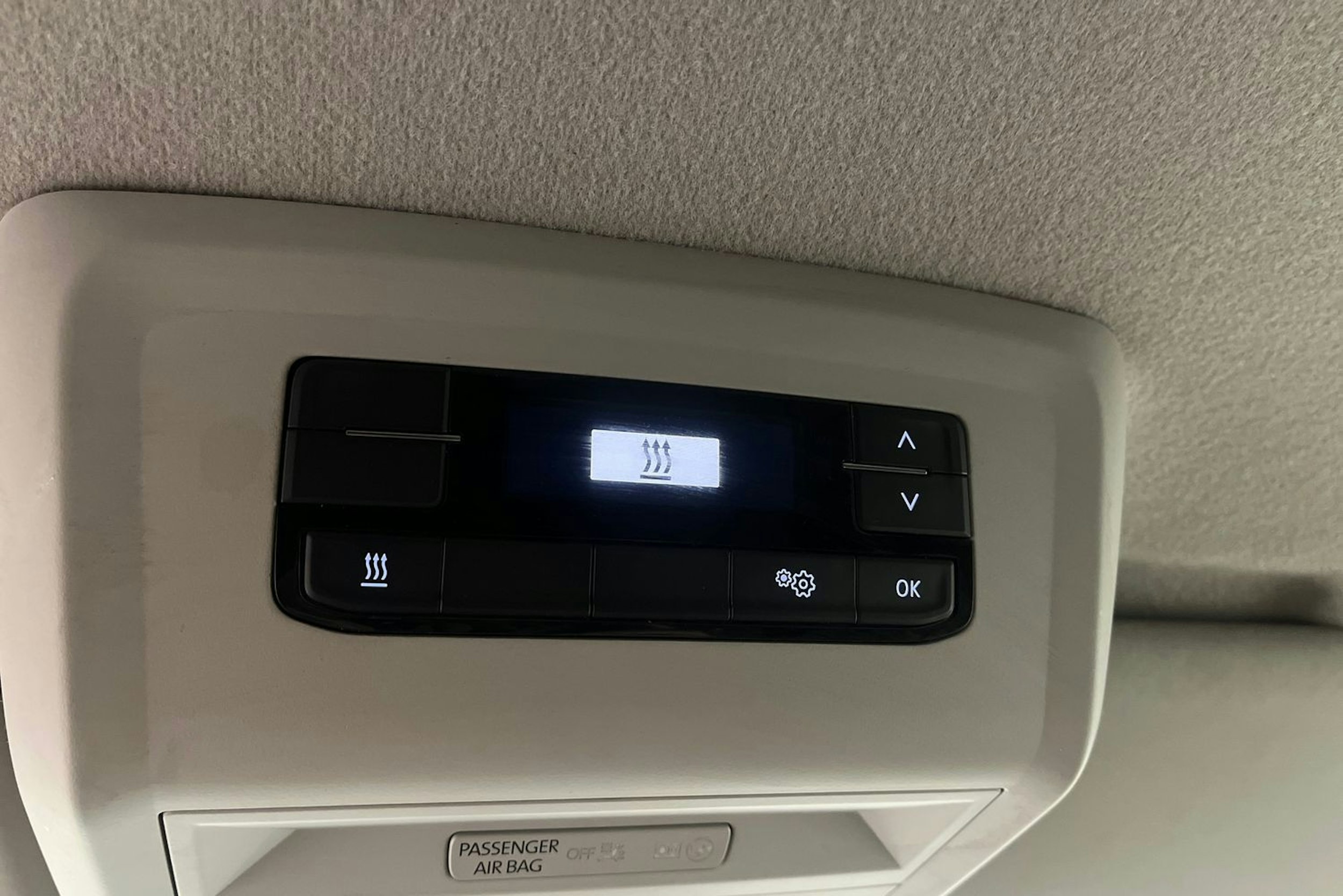 musta Volkswagen Transporter 2020 kuva 31.