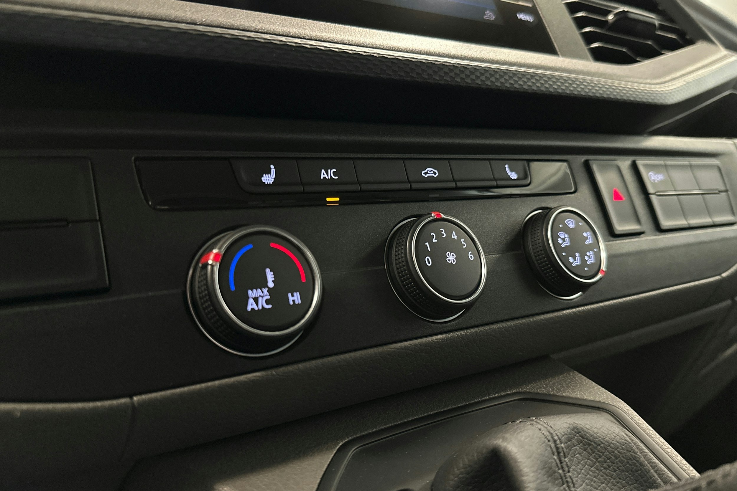 hopea Volkswagen Transporter 2020 kuva 16.