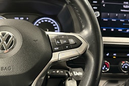 valkoinen Volkswagen Transporter 2020 kuva 8.