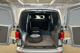 valkoinen Volkswagen Transporter 2020 kuva 19.